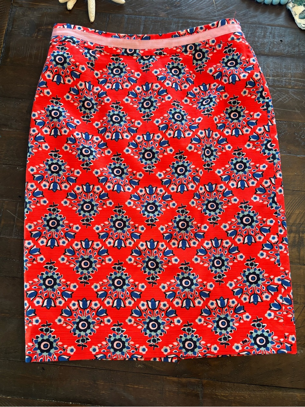 Boden Red Floral Pencil Skirt | Retro Print | Structured Cotton | Size S